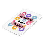 花が一面に咲いている マグネット (左側)