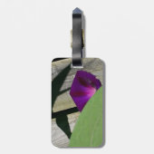 花が付いている機内持込の荷物のラベル ラゲッジタグ (裏面縦)