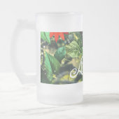 花が咲くジャングルのオウム緋色のマカオ フロストグラスビールジョッキ (左)