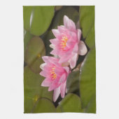 花が咲くスイレンの花 キッチンタオル (縦)
