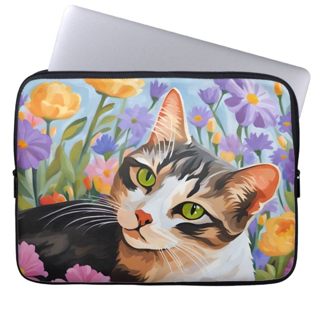 花が咲く美しい猫 ラップトップスリーブ (正面)
