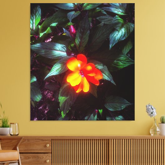 花が日光に当たって光る キャンバスプリント (インサイチュ (リビング))