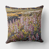 花でいっぱいのフィールド – 装飾用クッション クッション (裏面)