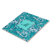 花で囲まれたモノグラム – 青と白 タイル (側面)