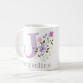 花とイニシャルと名前のJacqueline コーヒーマグカップ (正面左)