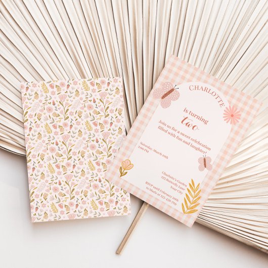 花とピンクのギンガムバタフライ誕生日 招待状