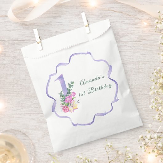 花とリボン最初の誕生日パーティー フェイバーバッグ (クリップ留めされた状態)