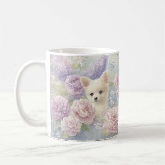 花と白いかわいい子犬 コーヒーマグカップ (左)