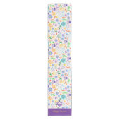 花と紫色の星の幸せなパスソーバーのフィールド ショートテーブルランナー (正面)