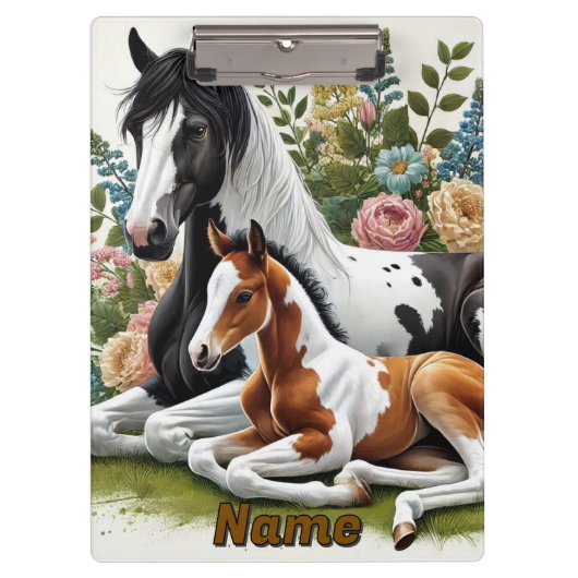 花と緑の鮮やか間で休む馬 クリップボード (正面)