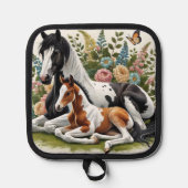 花と緑の鮮やか間で休む馬 鍋敷き (正面)