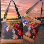 花と蝋燭の付いたバラルタカトリナス1718 クロスボディバッグ