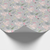 花と蝶が咲き乱れているかわいいウサギ ラッピングペーパー (角)