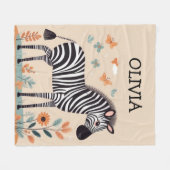 花と蝶が咲き乱れるかわいい小さなゼブラ フリースブランケット (正面(横))