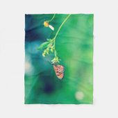 花に咲く美しい蝶#2 フリースブランケット (正面)