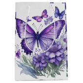 花に咲く魅惑的な紫の蝶 ミディアムペーパーバッグ (正面)
