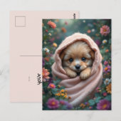 花に囲まれたかわいい小さなふわふわの子犬 ポストカード (正面/裏面)