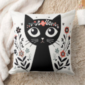 花に囲まれた大きな目をもつ黒猫 クッション (ブランケット)