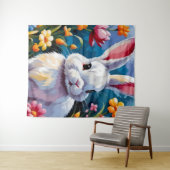 花に囲まれた愛らしい白い鮮やかバニー タペストリー (インサイチュ(横))