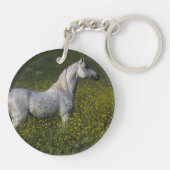 花に立っているアラビアの馬 キーホルダー (裏面)
