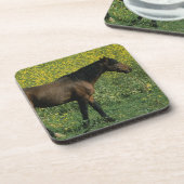 花に立っている野生のムスタングの馬 コースター (左側)