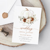 花のあるサビ色のオレンジ色の秋のグリーンウェディング 招待状