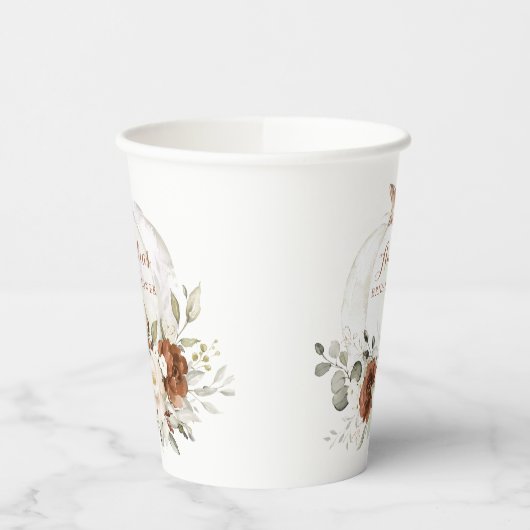 花のあるサビ色のグリーンとパンプキンの秋の花嫁シャワー 紙コップ (左)