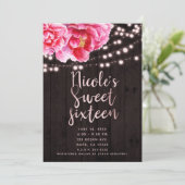 花のようなピンクとブラウンの素朴な木とライトのスイート16 招待状 (スタンド正面)