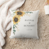 花のような太陽の花ユーカリの結婚カップル クッション (ブランケット)