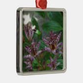 花のような紫のストライプのピンクの白い蘭 メタルオーナメント (右)