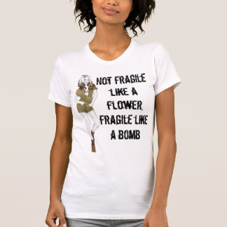 花のように壊れにくく、爆弾のように壊れやすい Tシャツ