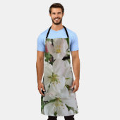 花のクラベリン エプロン (着用した状態)