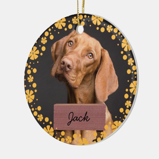花のクリスマスのカスタム休日の犬の写真 セラミックオーナメント (左)