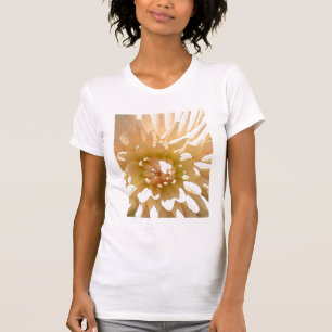 花のティー Tシャツ
