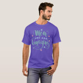 花のデザインとママの引用フレンド Tシャツ (正面フル)