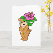 花のハイビスカスを抱えたクマ カード (黄色い花)