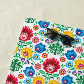 花のハートの民芸パターン ビーチタオル (インサイチュ)