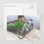 花のバスケット付き自転車 ポストカード (正面/裏面)