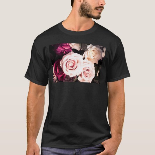 花のパステルピンクのバラの写真 メンズ Tシャツ (正面)