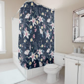 花のフローラの装飾的な目を引く シャワーカーテン (インサイチュ)