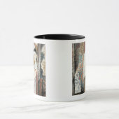 花のヘアピンを持つ女性 マグカップ (中央)