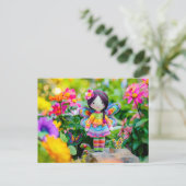 花のベッドの中のクロシェされた夏の妖精とジニアス シーズンポストカード (スタンド正面)