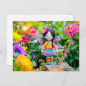花のベッドの中のクロシェされた夏の妖精とジニアス シーズンポストカード (正面/裏面)
