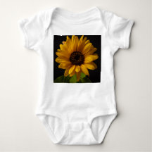 花のボディスーツ