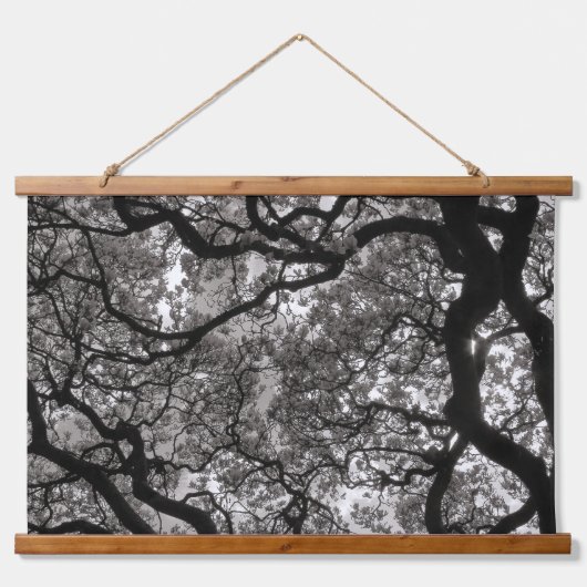 花のマグノリアの木02 吊り下げ型タペストリー (正面)