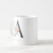 花のモノグラム 名前 A 黒ドット コーヒーマグカップ (正面左)
