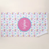 花のユニコーンの顔のパーソナライズなモノグラムの女の子 ビーチタオル (正面)