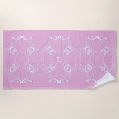 花のレトロのヴィンテージのピンクの設計 ビーチタオル (正面)