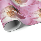 花の上に新たに現れたセミ ラッピングペーパー (ロールコーナー)