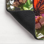 花の上に(昆虫)オオカバマダラ、モナークをストリーミング マウスパッド (コーナー)